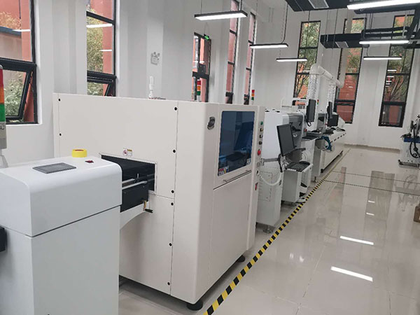 高碑店市委書記侯曉平,市長邱強一行,蒞臨光潤通科研生產基地(圖6) 高碑店市委書記侯曉平,市長邱強一行,蒞臨光潤通科研生產基地(圖6)